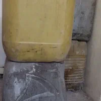 گالن ۲۰ لیتری سالم و ضخیم مناسب مصارف صنعتی