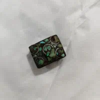 فیروزه جعبه ایی