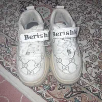 کفش و لباس رایگان