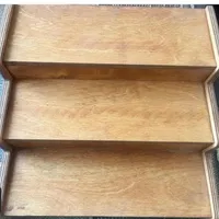 استند چوبی سه پله