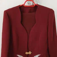 کت و دامن زرشکی تیره