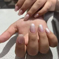 کاشت و ترمیم ناخن|خدمات آرایشگری و زیبایی|قزوین, |دیوار