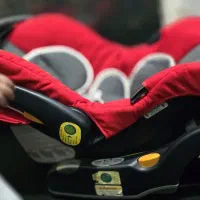 کریر و صندلی ماشین کودک (دوحالته)برند چیکو