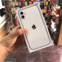 ایفون ۱۱ نرمال