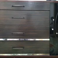 تخت دو نفره و میز آرایش و کمد لباسی|تخت و سرویس خواب|مرودشت, فاز دوم شهرک فرهنگیان|دیوار