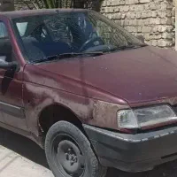 پژو عنابی مدل ۸۲