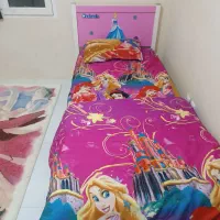 تخت و رو تختی