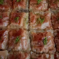 باقلوا استانبولی و کیک هویج
