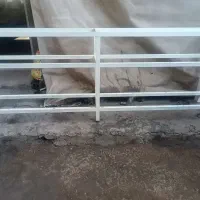 قفسه زمینی برای جای وسایل مغاره