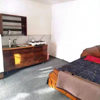 اجاره سوییت روزانه پاره وقت واحد مبله همکف حیاطدار