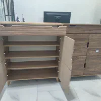 جاکفشی جادار و مقاوم در طرح چوب دو رنگ تیره و روشن
