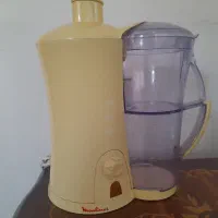 آبمیوه گیری مولنیکس