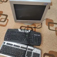 مانیتور و کیبورد