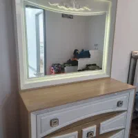 میز آرایشی|مبلمان خانگی و میز عسلی|خرمشهر, |دیوار