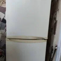 یخچال و فریزر ۲ طبقه توشیوا