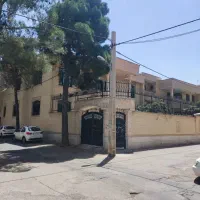 فروش-ویلایی-سه-طبقه-510-متر-مناسب-سکونت-و-ساخت