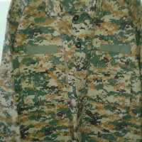 لباس نظامی|لباس|رباط‌کریم, شترخوار|دیوار