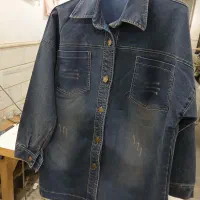 شومیزجین|لباس|قم, باغ شازده|دیوار