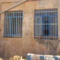 در و پنجره|مصالح و تجهیزات ساختمان|بوژگان, |دیوار