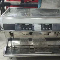 یخچال ایستاده و صندوقی وسینک ظرف شویی بزرگ