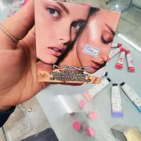 عطر و لوازم ارایش