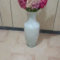 گل و گلدان