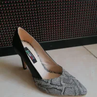 کفش چرم مجلسی زنانه