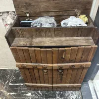 جاکفشی|جاکفشی، کمد، دراور|شیراز, بعثت|دیوار