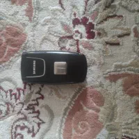 گوشی ساده تاشو سامسونگ قدیمی
