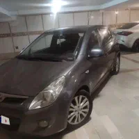 هیوندا i20