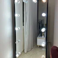 اینه بزرگ|آینه|رشت, کوی جام جم|دیوار