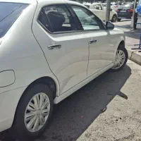 دنا پلاس معمولی دنده مدل ۱۴۰۲ سفید بی رنگ