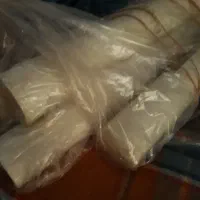 پنج تا رول کاغذ دیواری باز نشدن