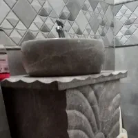 روشویی سنگی به همراه آینه سنگی