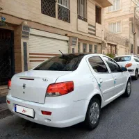 راناپلاس پاناروما، ۶ دنده، سقف شیشه،موتور tu5 پلاس