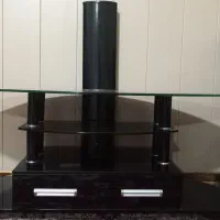 میز TV شیشه‌ای