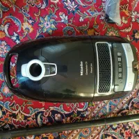 یک عددجاروبرغی برندمیلو آلمان کارکرده|جاروبرقی، جارو شارژی، بخارشو|اصفهان, سپاهان‌شهر|دیوار