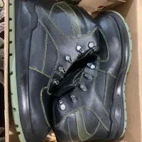 دو عدد کفش ایمنی