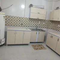 پنج عدد کابینت در حد نو ویک عدد آبگرمکن سالم
