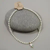 گردبند مرواریدی طرح گل لاله