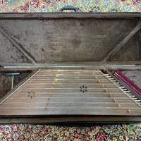 سنتور کاملا نو با کیس محکم و مضراب و آچار کوک