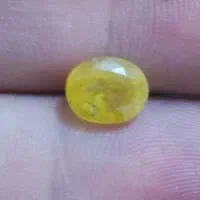 نگین های جواهراتی تراش خورده و راف