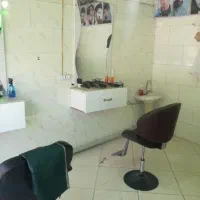 وسایل آرایشگاه  با قیمت مناسب|آرایشگاه و سالن‌های زیبایی|هرسین, |دیوار