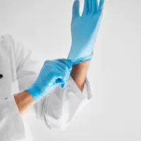 همکاری با اپراتور لیزر موهای زاید و فیشالیست ها