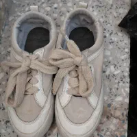 نه جفت کفش و دمپایی در حد نو همه با هم یک تومن