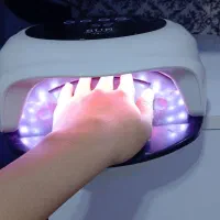 تمام وسایل ناخن صفرتا ۱۰۰ همراه با میز ناخن|آرایشگاه و سالن‌های زیبایی|دزفول, |دیوار