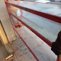 ویترین وقفسه مغازه