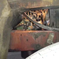 بنز خاور 608 اوراقی|خودرو سنگین|اندیشه, اندیشه فاز ۴|دیوار