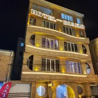 هتل آپارتمان ساحلی قیمت ۲۵۰۰