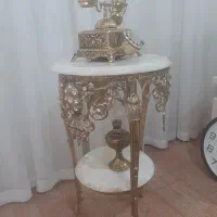 میز تلفن،تلفن برنز وچراغ